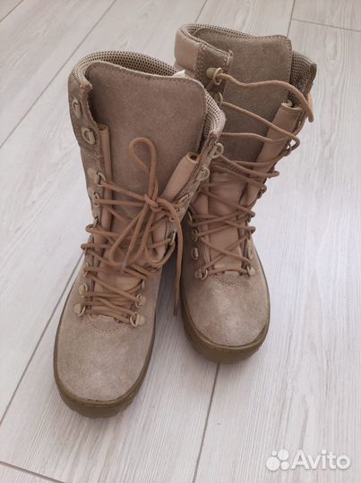 Треккинговые ботинки женские 39