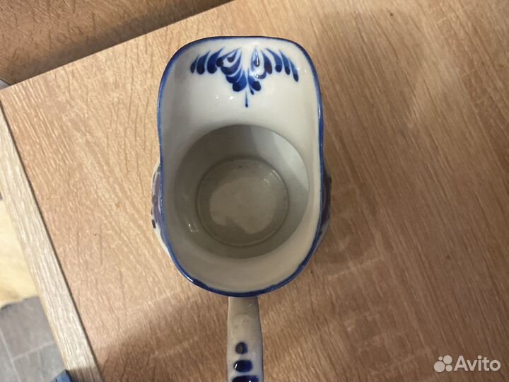 Молочник гжель