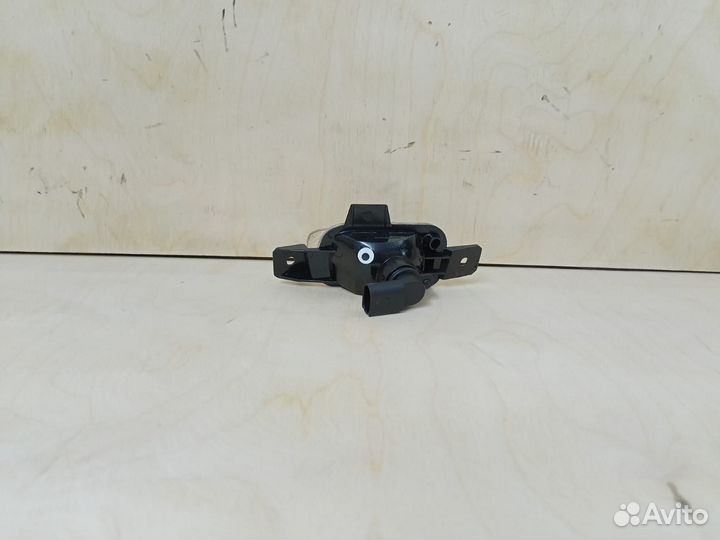 Фонарь заднего хода левый Volkswagen Tiguan (5N)