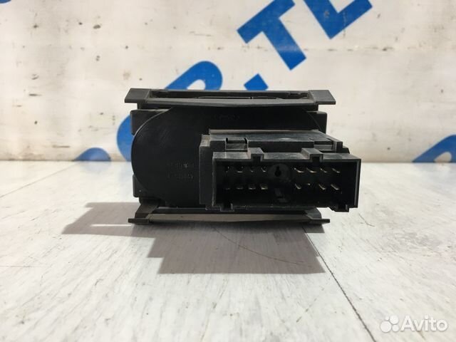 Блок управления светом ford focus 2 1.4 мт седан