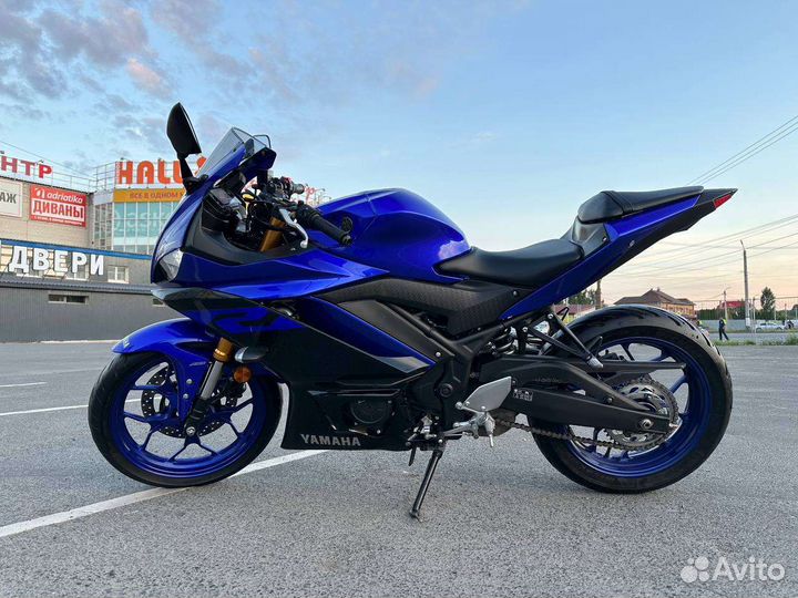 Yamaha R3