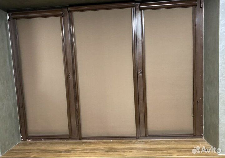 Рулонные шторы в коробе и с направляющими H0839