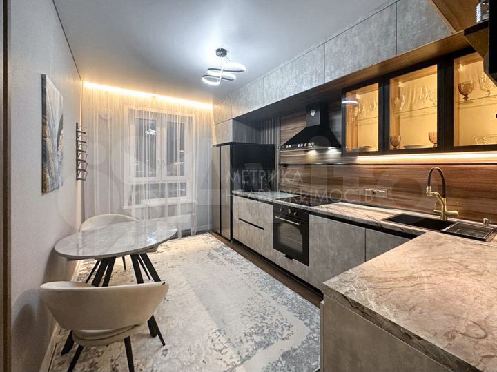 2-к. квартира, 60 м², 7/14 эт.