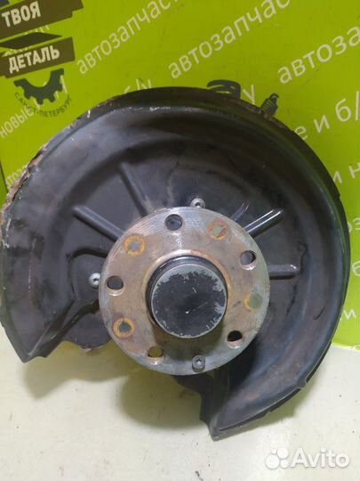 Ступица цапфа кулак задняя правая Volkswagen Golf