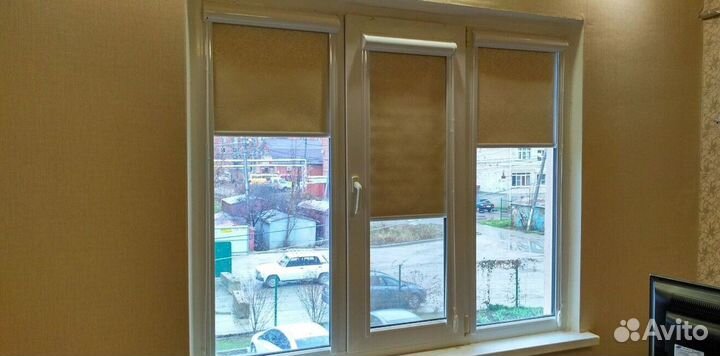 Рулонные кассетные шторы блекаут H7714-H3555