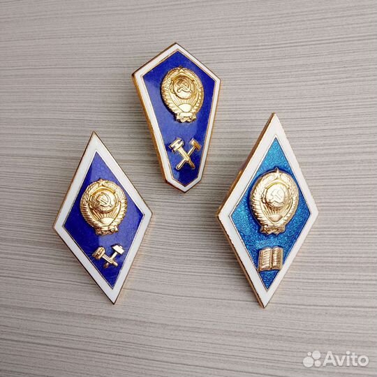 Нагрудные академические знаки СССР