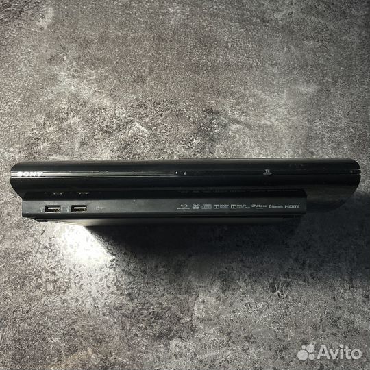 Sony playstation 3 super slim