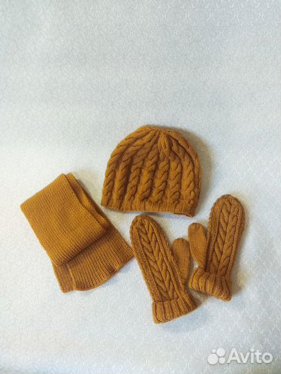 Комплект шапка / шарф / варежки