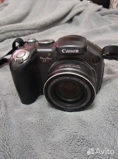 Зеркальный фотоаппарат canon