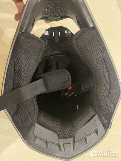 Продам кроссовый шлем just 1 с очками