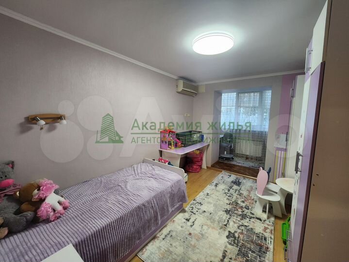 4-к. квартира, 82 м², 3/9 эт.