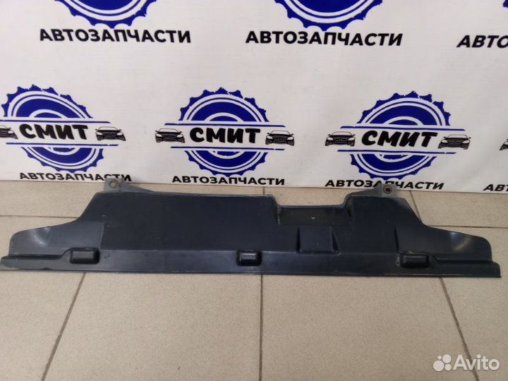 Накладка на рамку радиатора LADA 2115 1.6 2008