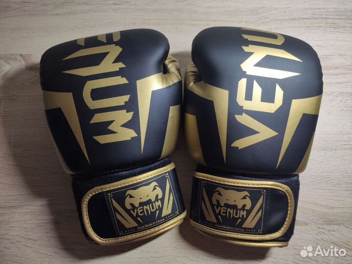 Боксерские перчатки 10-12-14-16 унций Венум
