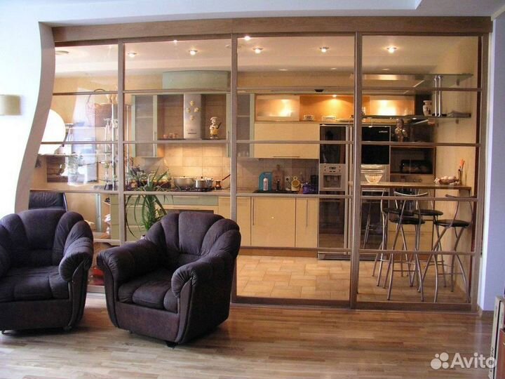 Стеклянная перегородка