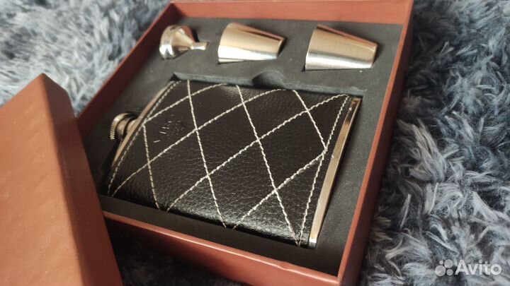 Подарочный набор с фляжкой