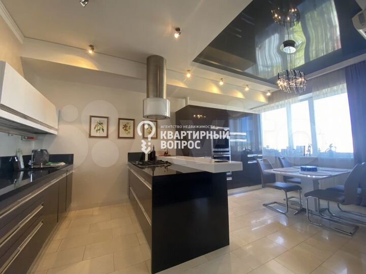 4-к. квартира, 238,3 м², 10/10 эт.