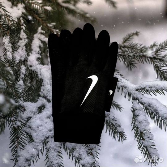 Перчатки Nike Swoosh