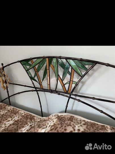 Кровать кованная