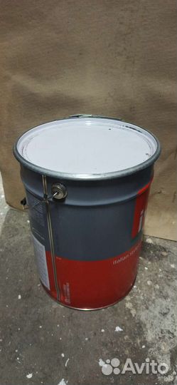 Ведро металлическое и пластиковое