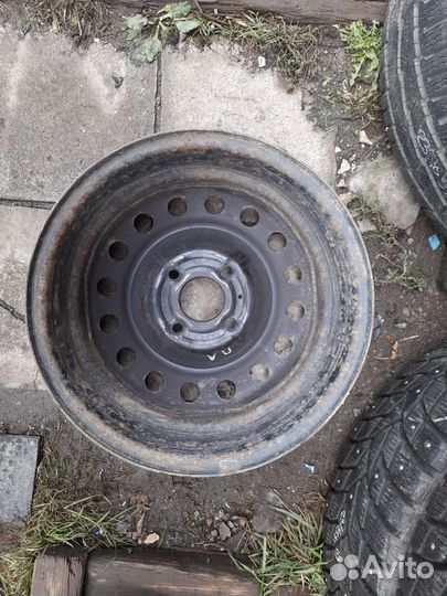 Диски штампованные r15 Nissan