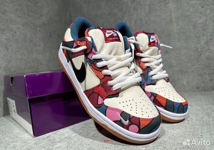 Кроссовки Dunk SB Low Pro QS Parra Abstract Art