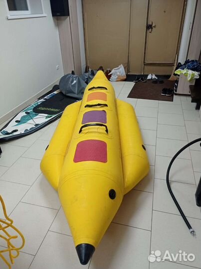 Надувной банан