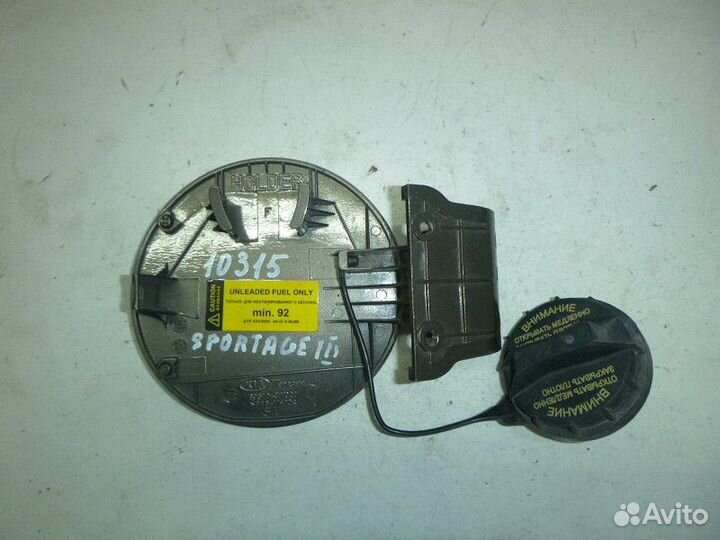 Лючок бензобака KIA sportage 2010