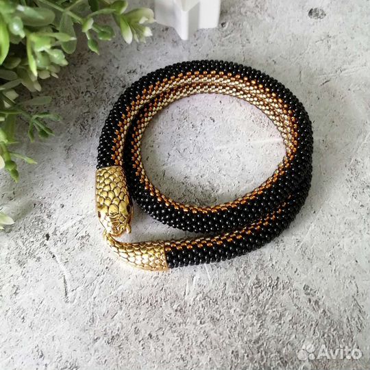 Жгут колье из бисера ручной работы