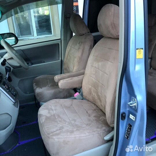 Чехлы на Тойота Ноах