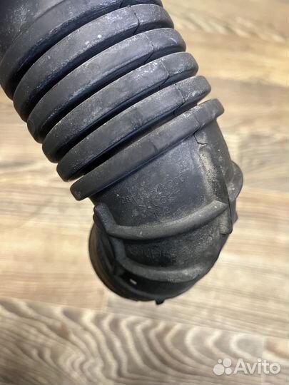 Патрубок, гофра воздушного фильтра Kia Rio 3