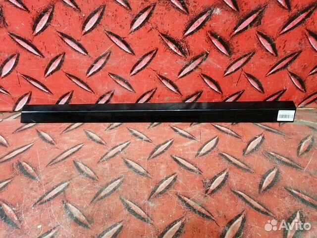 Молдинг двери передней правой BMW X1 F48