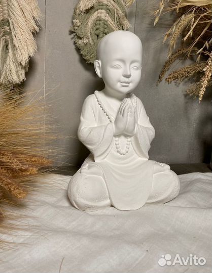 Будда статуэтка монах