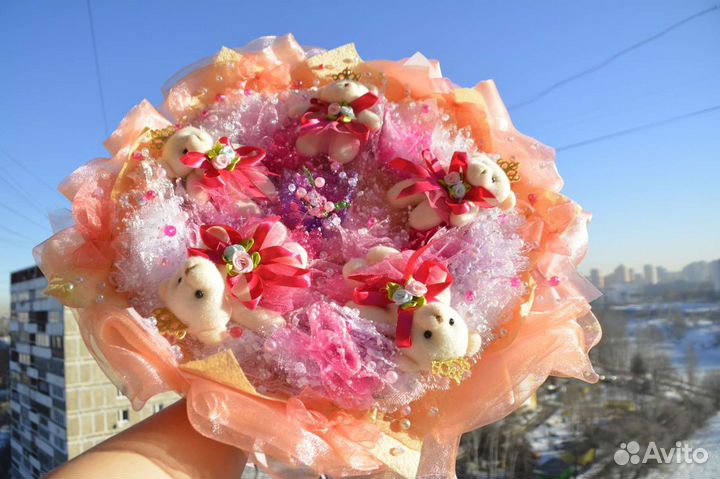 Букеты из конфет и игрушек