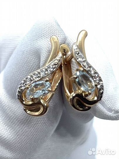 Серьги с синтетическим камнем Золото