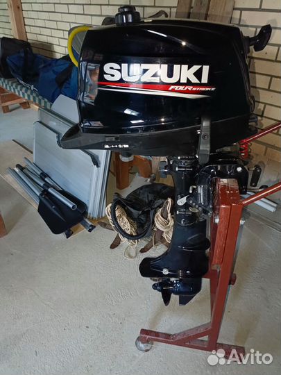 Лодочный мотор