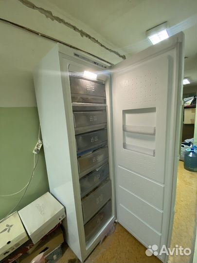 Морозильник бытовой М-7606-000-N