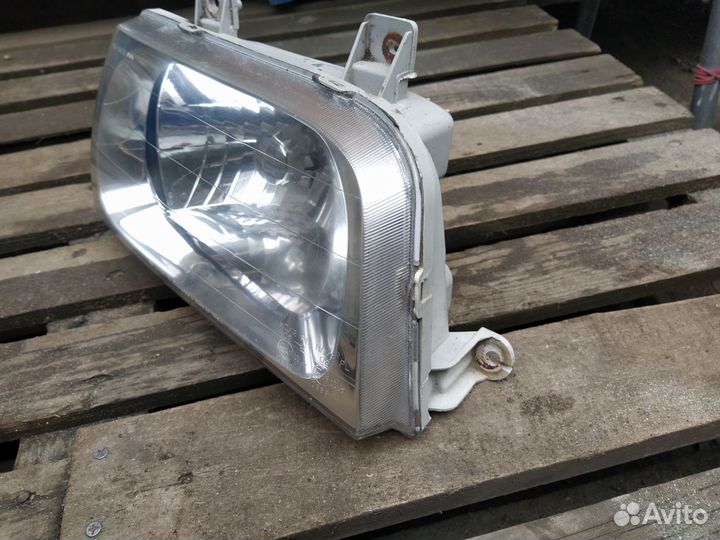Киа Спортейдж 1 Фара передняя правая