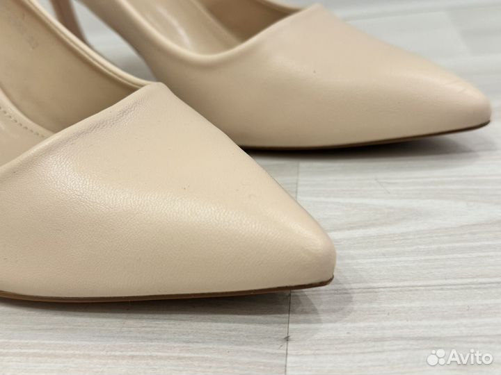 Туфли женские 37 размер бежевые