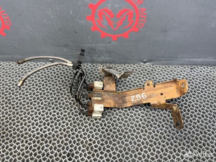 Распределитель тормозных сил Chrysler Voyager 4