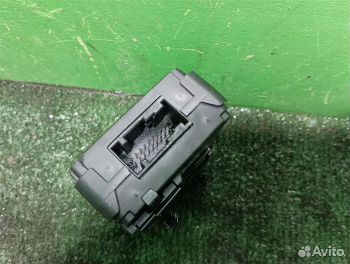 Блок управления давлением в шинах Citroen C5 2009