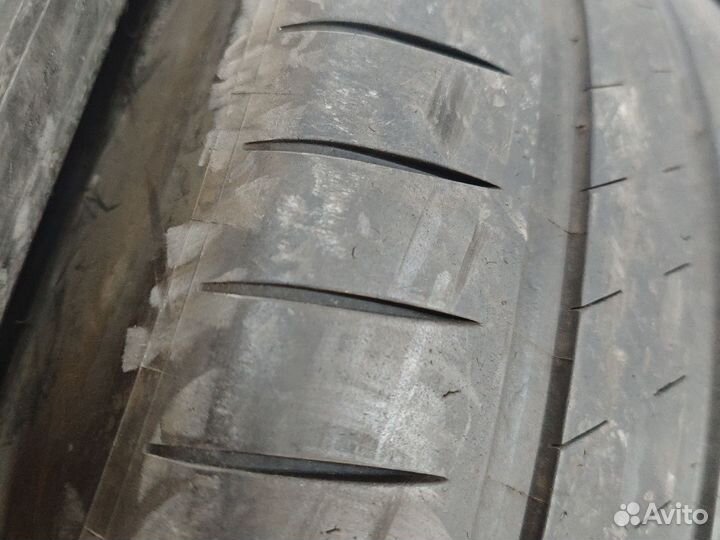 Michelin Pilot Sport 4 S 325/35 R23