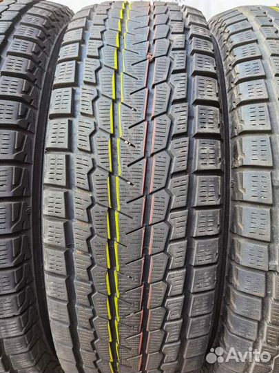 Yokohama Ice Guard SUV G075 215/70 R16 97Q