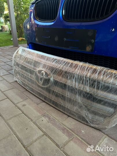 Решетка радиатора Toyota land cruiser 200