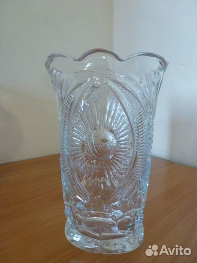 Хрустальные вазы