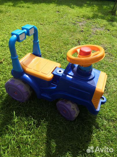 Детский трактор каталка