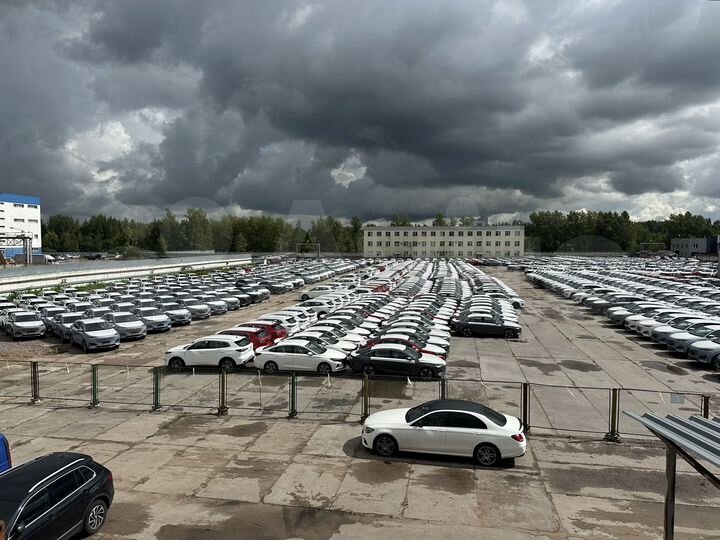 Машиноместо, 12 м²