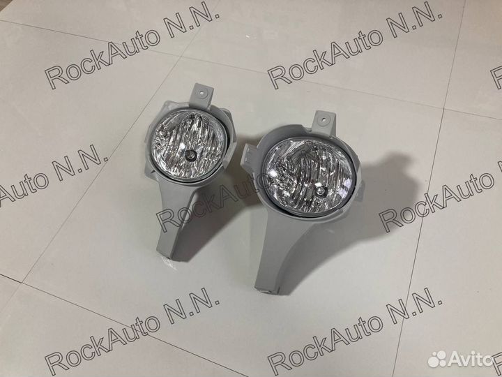 Фара противотуманная (1шт) Toyota Hilux VII