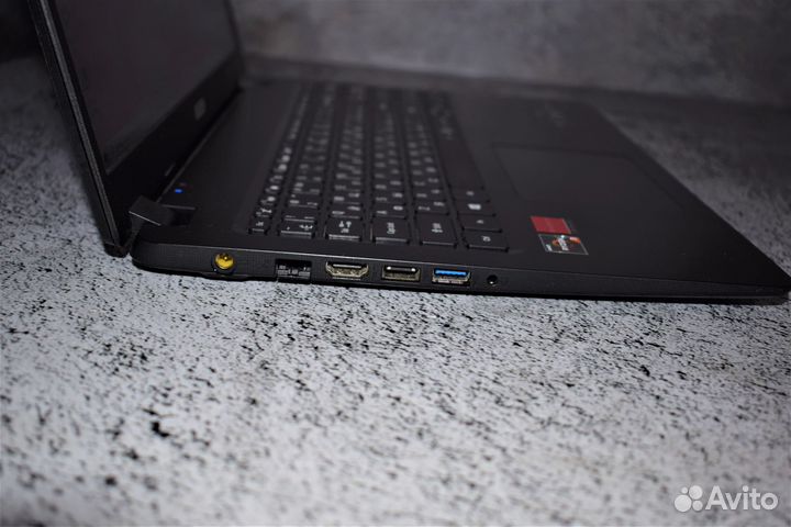 Ноутбук acer на Ryzen 3 3200U/ Radeon 540X