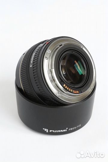 Canon EF 50mm f/1.4 USM + бленда+светофильтр