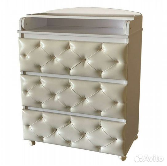 Комод с пеленальным столом на колесах